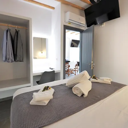 Droufakos' - Beachfront Lux 2bd Apt. W. Views Appartement