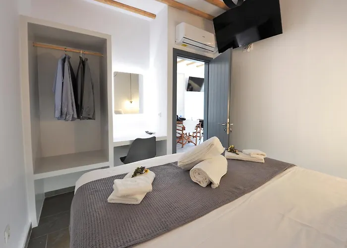 Droufakos' - Beachfront Lux 2bd Apt. W. Views Appartement